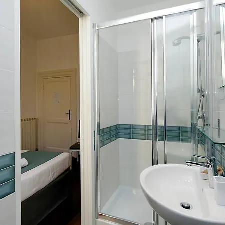 Midnight In 게스트하우스 로마