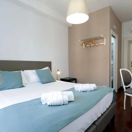 Midnight In 게스트하우스 3*